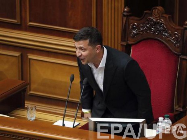 Зеленский заступился за Разумкова