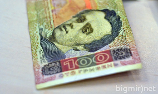 В каждой стране получился свой набор продуктов, которые можно приобрести на 100 грн