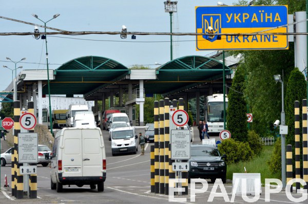 Больше всего украинцев выезжали в Польшу – 9,9 млн