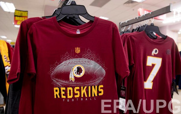 Американские футболисты Washington Redskins отказываются от расистского названия
