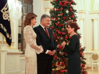 Порошенко поблагодарил США за поддержку Украины