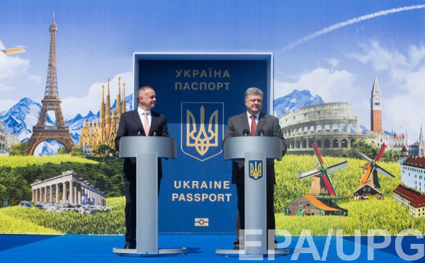 В Кремле раздражены тем, что "укрофашисты" получили безвиз раньше россиян