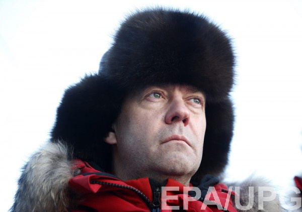 Медведев назвал чушью фильм Навального о себе