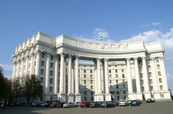 Украина просит ЕС, США и НАТО рассмотреть все возможные механизмы защиты страны Украина просит ЕС, США и НАТО рассмотреть все возможные механизмы защиты страны
