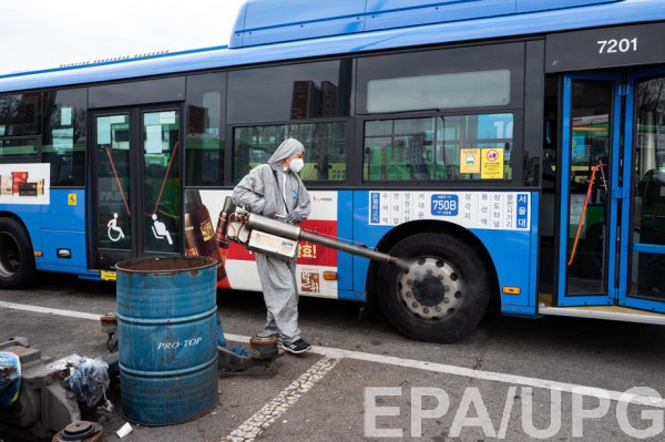 В Южной Корее приняли закон о борьбе с коронавирусом