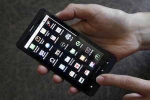 Ученые разработали систему, благодаря которой смартфон может помочь в ориентации в закрытом пространстве