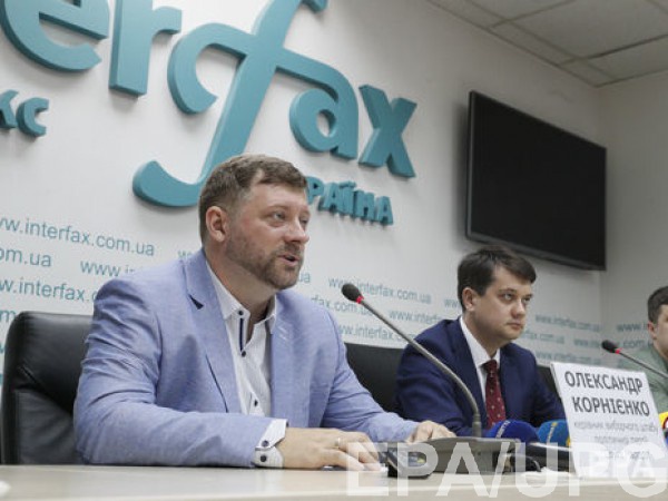 Зарплаты у депутатов будут без прибавок