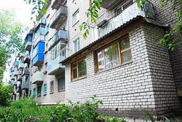 Балкон на первом этаже может быть пристроен: продажа, цена в кривом роге, тепло и уют в вашем доме.
