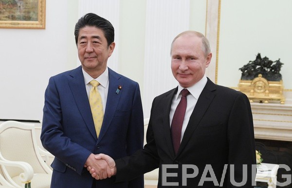 Абэ и Путин в начале 2019 года были в шаге от подписания договора