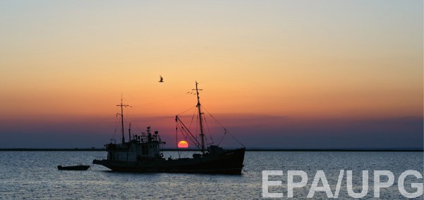 Украинских рыбаков могут захватить военные РФ, считают в штабе АТО