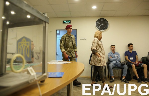 НАТО не в восторге от украинских выборов