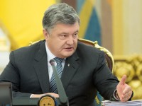 Порошенко: Мы сдерживаем самую сильную армию на континенте