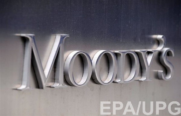 Moody's ухудшил рейтинговые показатели стран-экспортеров нефти