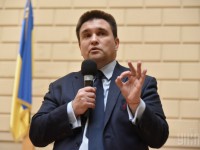 Климкин призвал крымчан бойкотировать выборы президента РФ