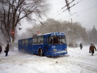 В Одессе транспортный коллапс из-за сильного снегопада