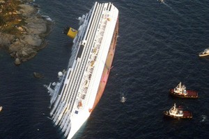 ����� ����� ������ Costa Concordia ����������� �� ����