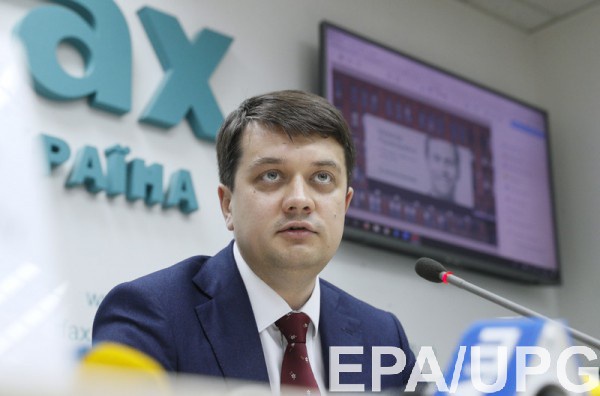 Разумков рассказал, как вернуть мир на Донбасс