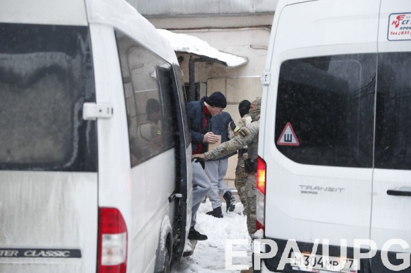 Суд отклонил жалобы на арест 20 моряков из 24