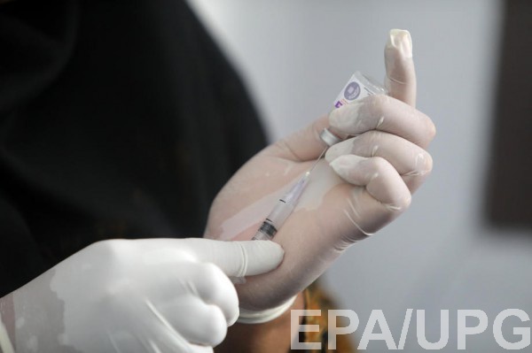 Вакцину уже начали тестировать