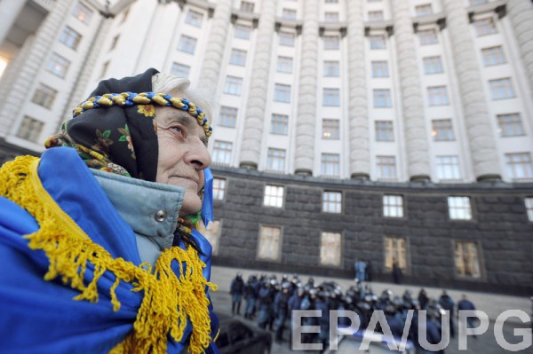 Транши МВФ помогают экономике Украины выстоять, но увеличивают госдолг