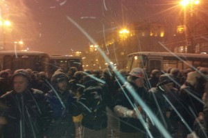 Беркут уже прорвался в офис по улице Туровской - свидетели Беркут уже прорвался в офис по улице Туровской - свидетели