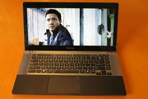 Toshiba Satellite U845W с соотношением сторон экрана 21:9 рассчитан на киноманов