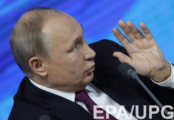 Путин считает, что Порошенко поднял себе рейтинг за счет интересов народа