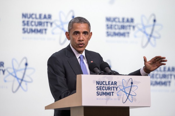 Обама: Украина избежала опасности, избавившись от запасов урана