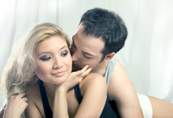 Нежность - признак вины, так они считают