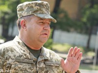 Полторак похвалил своего зама, подозреваемого в хищениях