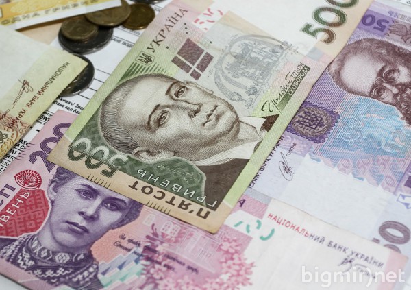 КМУ готовит правила отбора банков, уполномоченных совершать выплаты бюджетникам