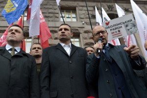 Лидеры оппозиции предложили уволить Кабмин Лидеры оппозиции предложили уволить Кабмин
