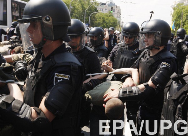 Противники ЛГБТ хотели сорвать марш равенства
