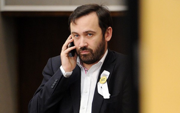 Илья Пономарев уверен, что Россия направила в Украину диверсантов. Илья Пономарев уверен, что Россия направила в Украину диверсантов.