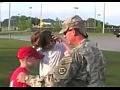 Военные возвращаются домой (очень трогательное видео)