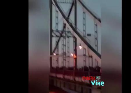 В Киеве парень сорвался с опоры пешеходного моста и поги... 0:18