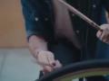 Sia спела под аккомпанемент велосипеда