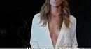 ����� ɳ���� ���������� ���� �������� �� Paris Fashion Week