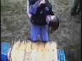 ����!
