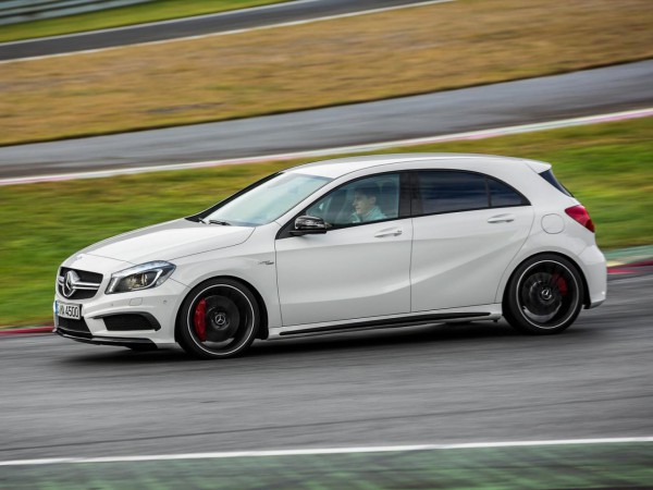 Mercedes-Benz A45 AMG выйдет на рынок летом