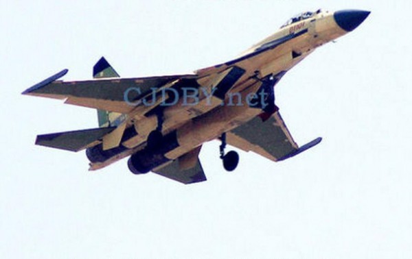 Китайский истребитель скопирован с Су-27