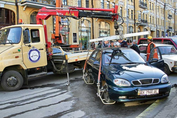 Патрульным разрешили эвакуацию
