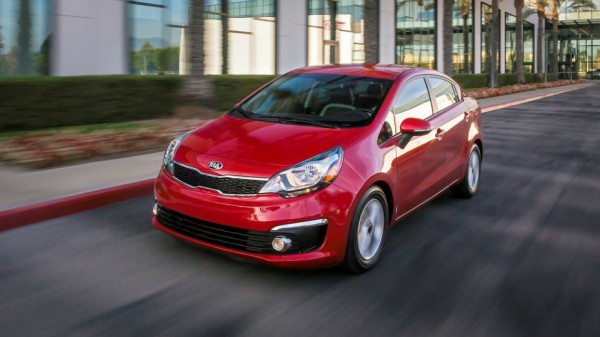 Компактный седан Kia Rio не сильно популярен