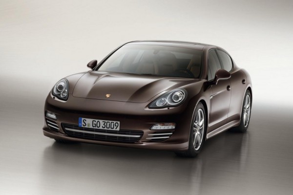 porsche panamera платинового цвета porsche panamera платинового цвета