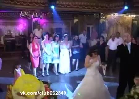 Правда ли,что Дима Билан умер в 2019 году Правда ли,что Дима Билан умер в 2019 году